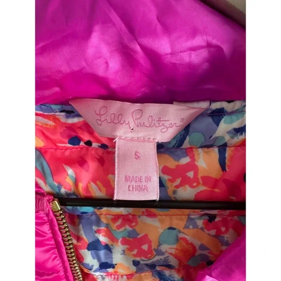 Lilly Pulitzer Cora Vest Size Small Puffer Pink Gorpcore - Picture 4 of 8